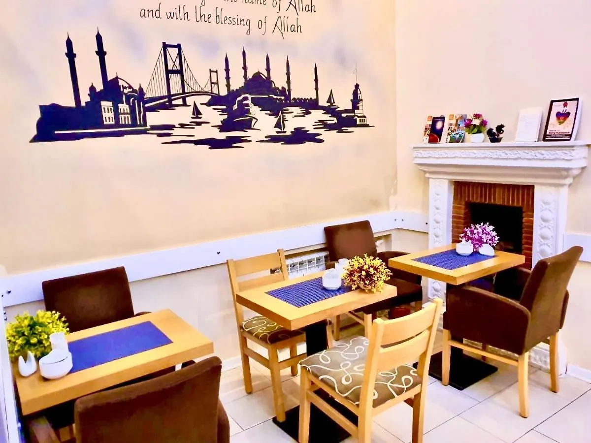 Targovi Hotel Baku 3*,